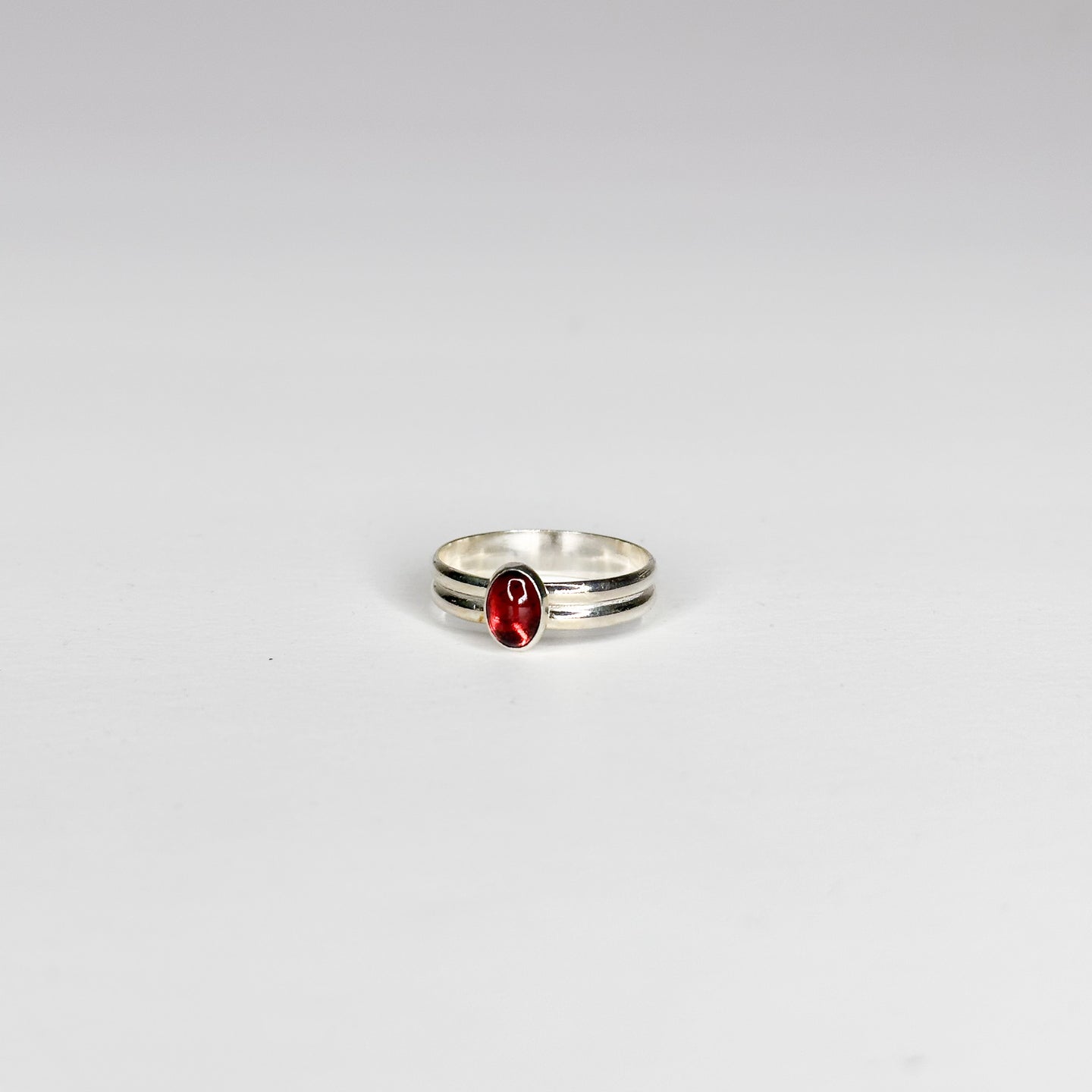 Garnet Double Wire Band SS Ring | Size 7