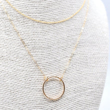 Load image into Gallery viewer, Hammered Circle Pendant Necklace
